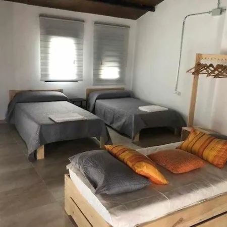 Alojamiento El Pez, Casa Con Piscina Climatizada Villafranca de los Caballeros Exterior photo
