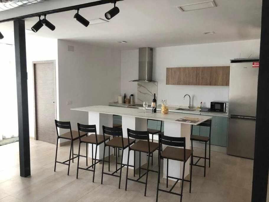Ferienhaus El Pez Casa Con Piscina Climatizada